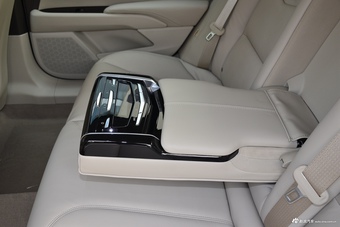 2017款XTS 2.0T自动28T精英型
