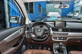 2018款风行SX6 1.6L手动豪华型