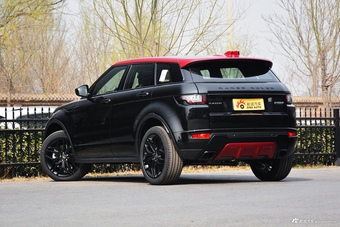 2017款揽胜极光2.0T自动绚黑限量版