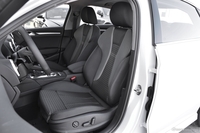 2018款奥迪A3 30周年型2.0T自动Limousine 40 TFSI运动型