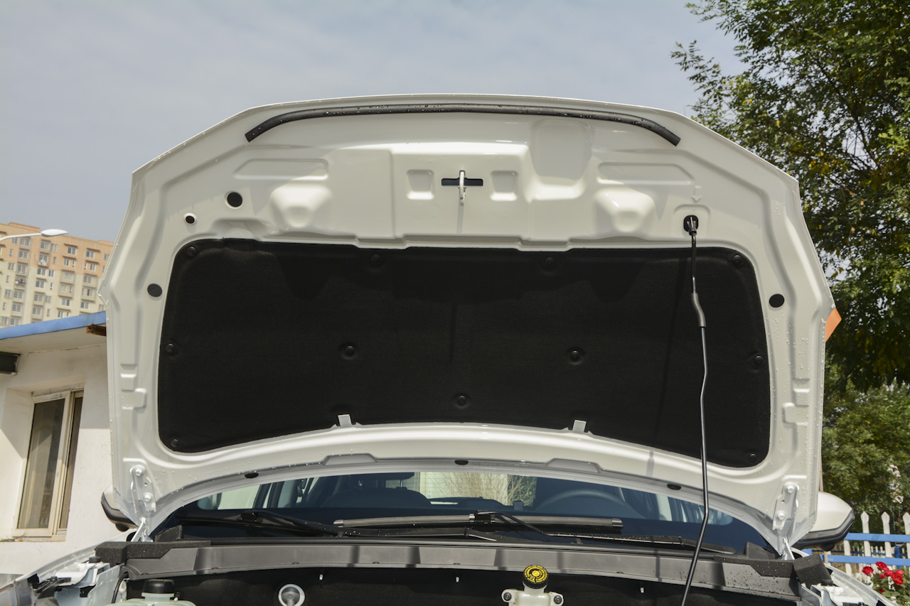 2018款海马S5青春版 1.6L自动旗舰型