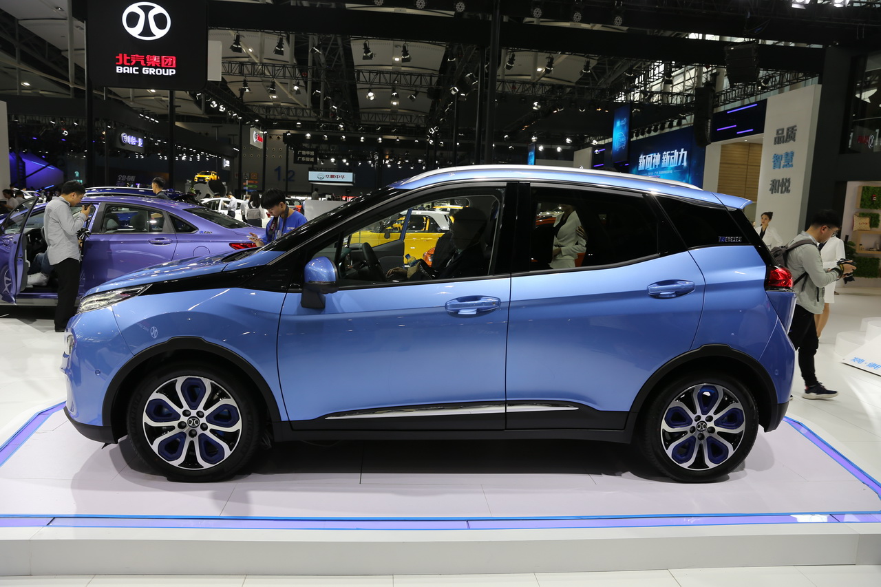 2018广州车展实拍：北汽新能源EX3