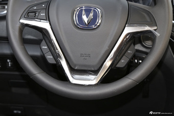 2016款长安CS15 1.5L自动时尚版