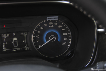 2017款风光580 1.5T自动智联版