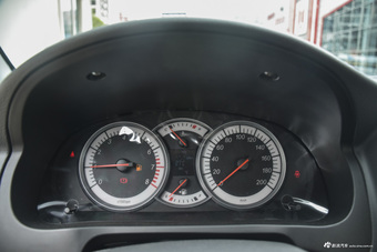 2015款利亚纳A6 1.4L手动三厢梦想型