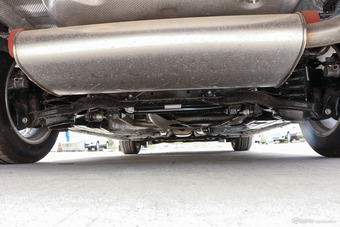 2018款福克斯三厢1.6L自动风尚型智行版