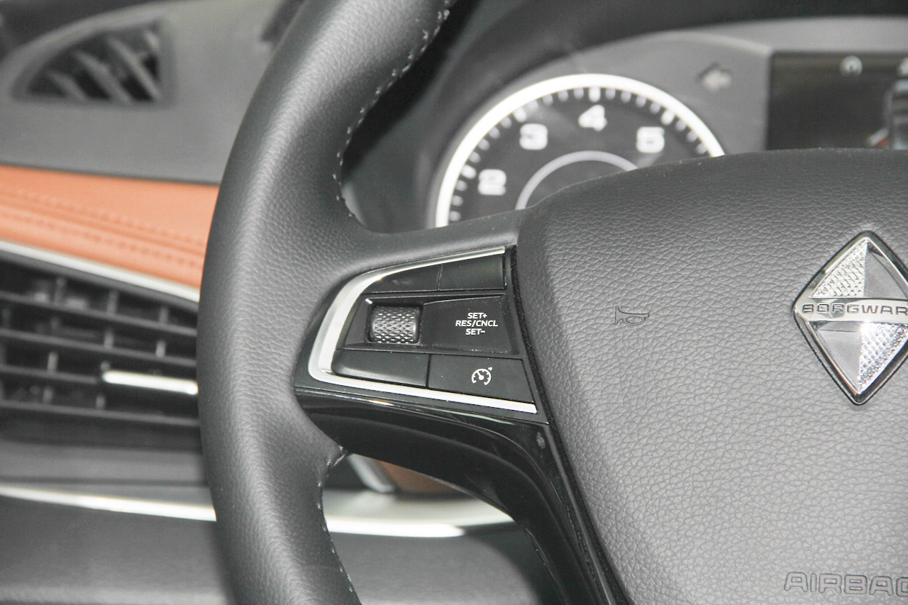 2016款宝沃BX7 2.0T自动四驱精英版28T