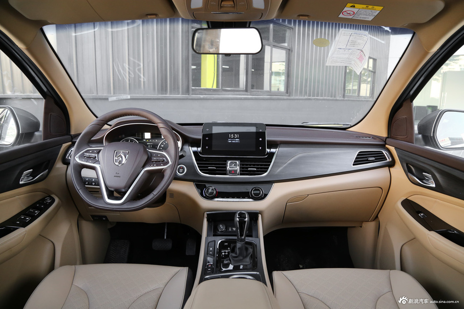 2017款宝骏730 1.8L iAMT豪华型7座