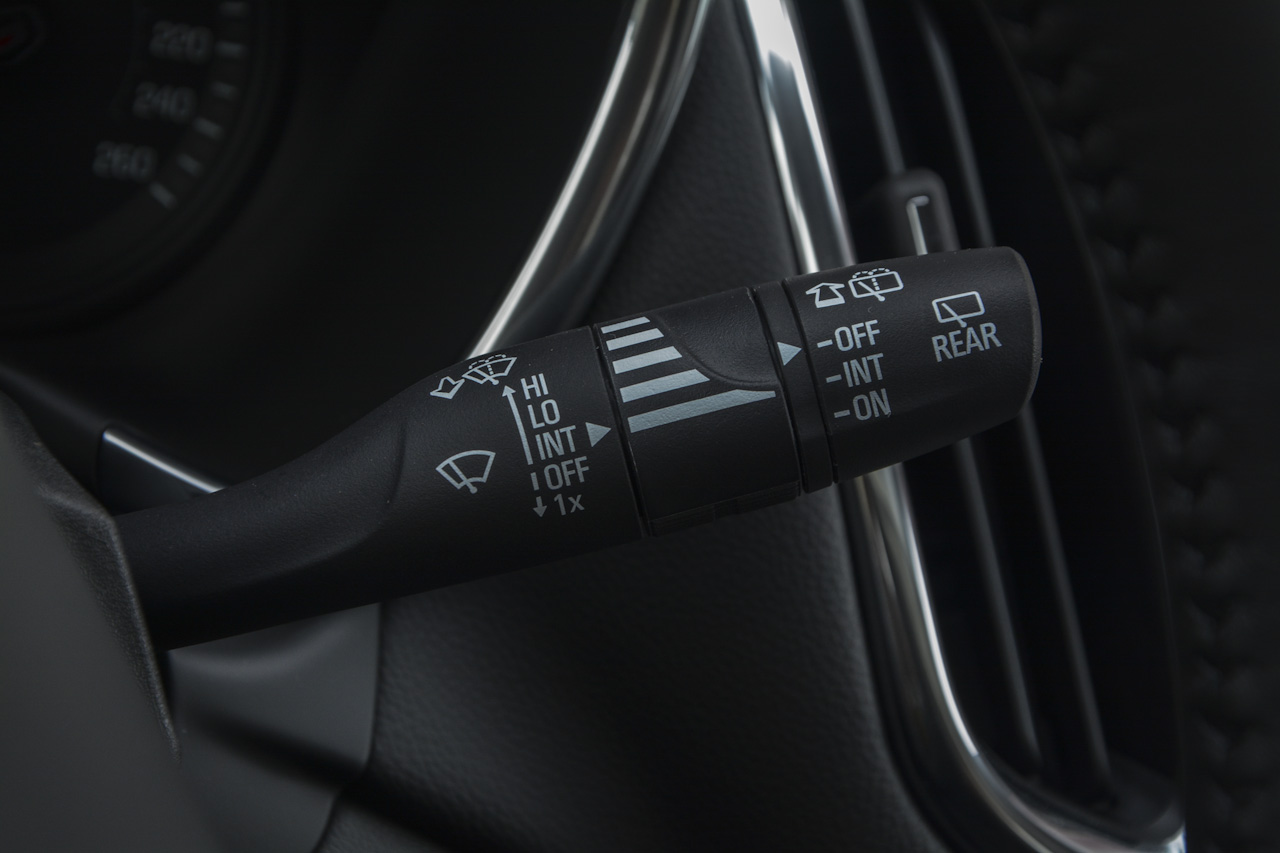 2017款探界者2.0T自动四驱拓界版550T