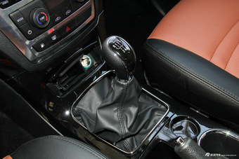 2017款揽福1.9T手动柴油两驱旗舰版7座