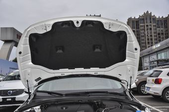 2017款沃尔沃S60L 2.0T自动T4智远版