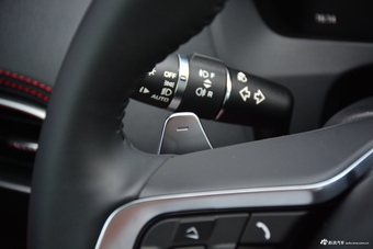 2018款捷豹F-PACE 3.0T SC自动R-SPORT运动版