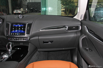 平行进口17款玛莎拉蒂Levante S 3.0T 美规（暂无参数）