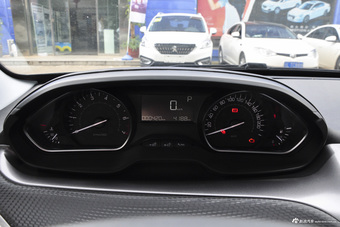 2016款标致2008 1.2THP 自动时尚版