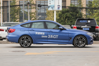 2018款宝马3系GT 2.0L自动330i xDrive M运动型 