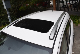 2016款启辰T70X 2.0L自动睿享运动版