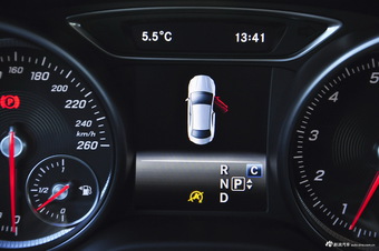 2016款改款奔驰CLA级 CLA260 2.0T 4MATIC