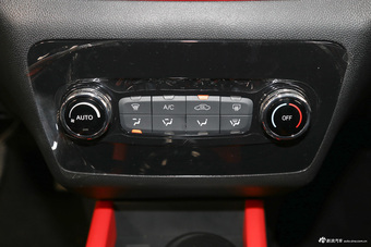 2017款江淮iEV7S 智尊型