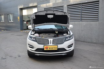 2017款林肯MKC 2.0T自动四驱尊雅版