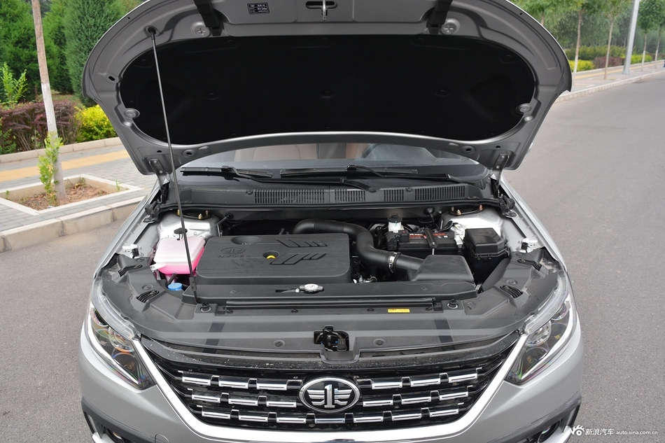 2018款一汽骏派CX65 1.5L手动豪华型