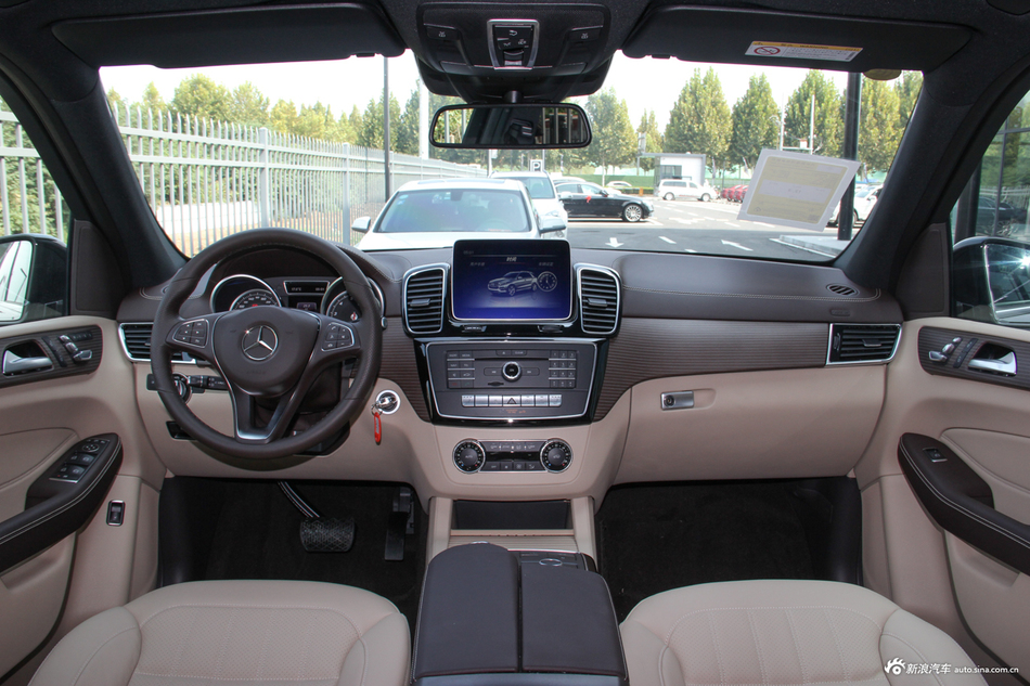 2018款奔驰GLE级 400 3.0T自动 4MATIC臻藏版