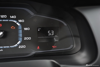 2017款荣威360 1.5L手动豪华版