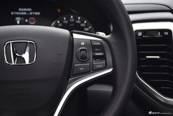 2017款本田UR-V 1.5L 240TURBO自动两驱豪华版