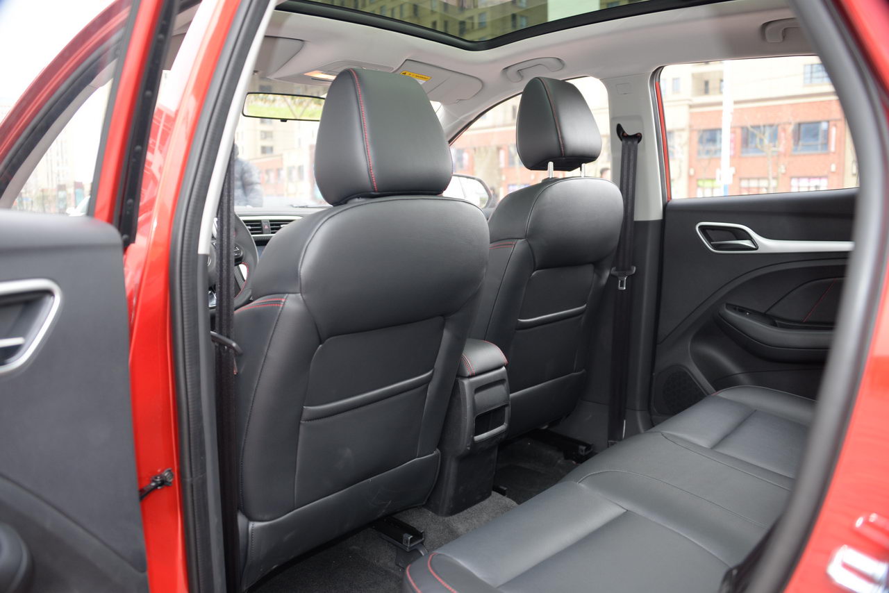 2017款名爵ZS1.0T自动顶配版