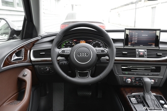 2018款奥迪A6L 40 e-tron