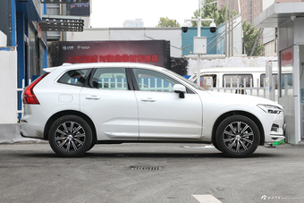 2019款沃尔沃XC60 2.0T自动四驱T5智雅豪华版