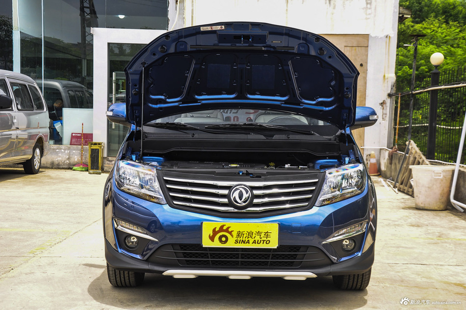 2016款风行S500 1.6L自动豪华型 爵士蓝