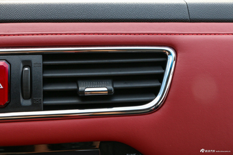 2018款江淮iEV7S 智享型