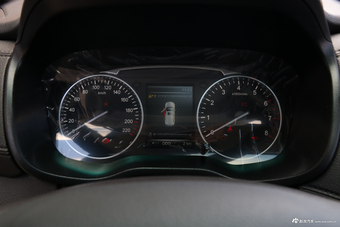 2018款斯威X7 1.5T手动豪华型7座