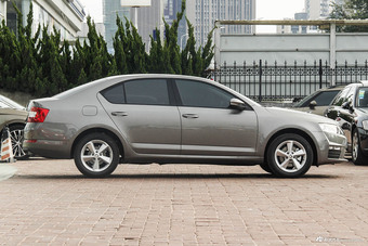 2017款明锐 1.6L手动前行版