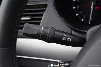 2017款哈弗H8 2.0T自动汽油两驱智享型