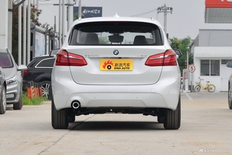2018款宝马2系旅行车218i 1.5T自动领先型