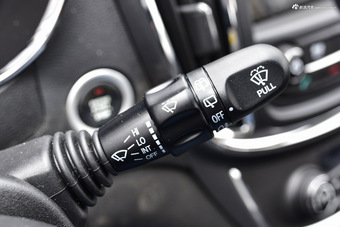 2016款 宝骏560 1.8L手动豪华型