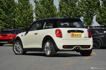 2016款MINI 2.0T自动 COOPER S