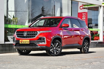 2018款宝骏530 1.5T手动尊贵型