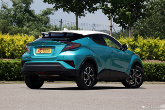 2018款C-HR 2.0L自动精英版