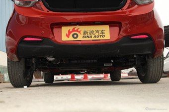 2015款奔奔1.4L自动IMT尊贵型国5