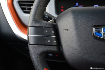 2017款吉利远景X1 1.3L 自动乐趣版