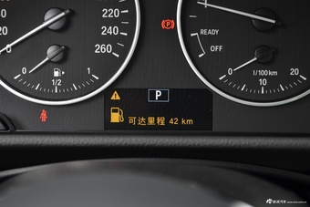 2018款宝马2系旅行车218i 1.5T自动时尚型