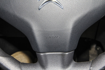 2014款爱丽舍 1.6L手动舒适型