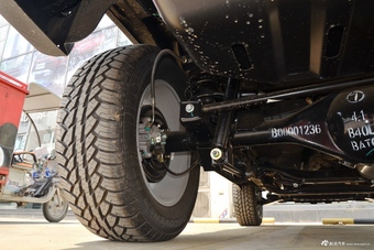 2016款北京BJ40 2.0T手动两驱尊贵版