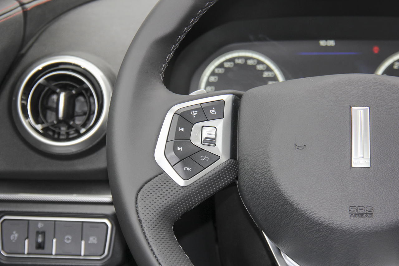 2019款WEY VV5升级款2.0T两驱旗舰型