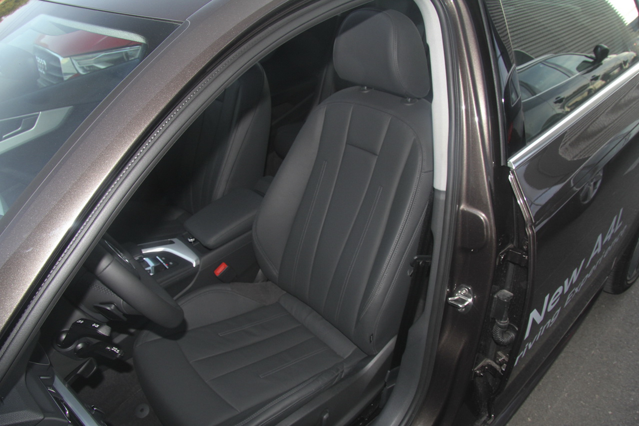 2017款奥迪A4L 2.0T自动40TFSI运动型