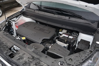 2016款东风风行SX6 1.6L 手动豪华型