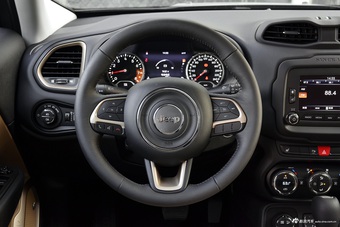 2016款JEEP自由侠 75周年致敬版