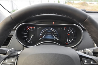 2017款哈弗H8 2.0T自动汽油四驱悦享型